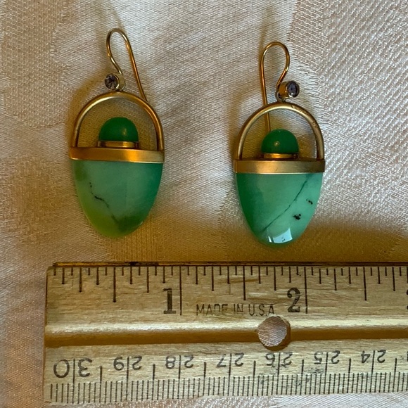 Jade Drop Pierced Earrings in Abstract Gold Setting Topped With Lavender Gem - Picture 6 of 6